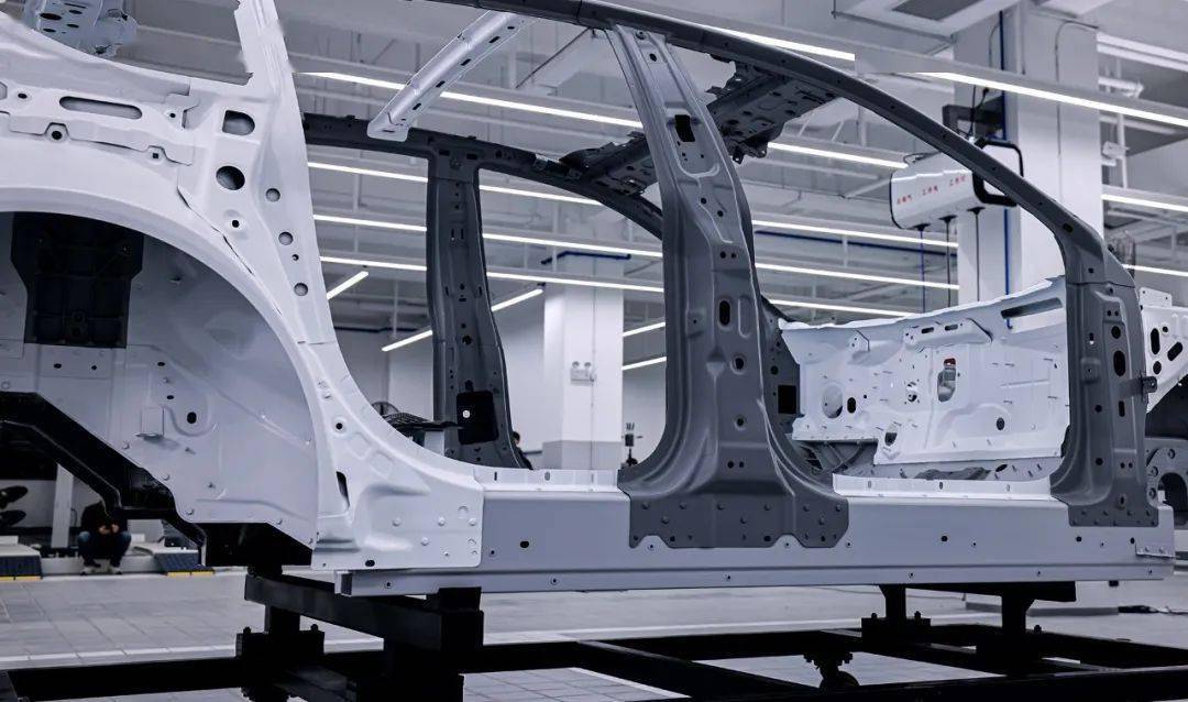 关于et7白车身,你所关心的都在这里了_搜狐汽车_搜狐网