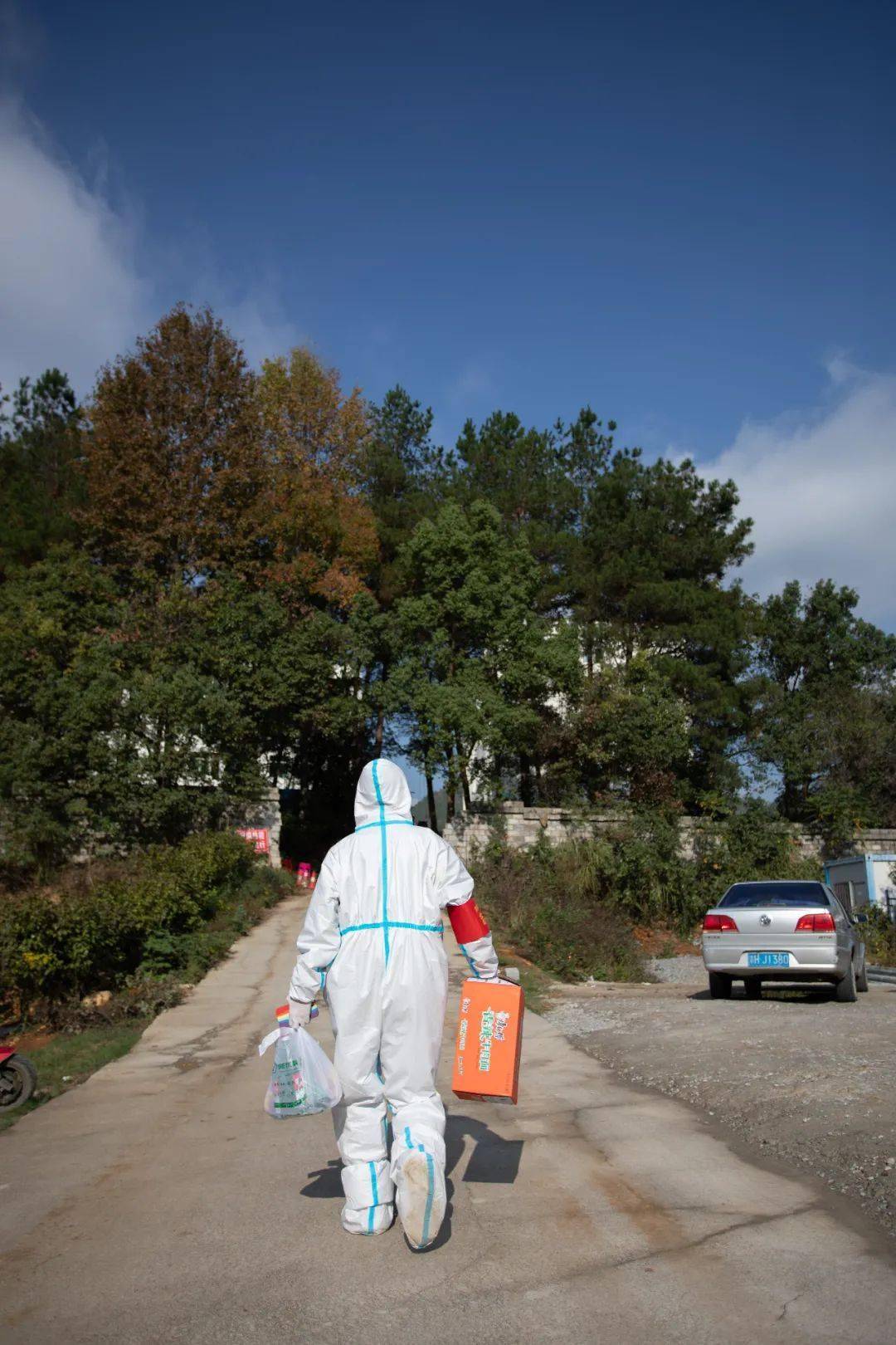 "艺"起战疫 共克时艰——重庆市抗疫主题摄影作品网络展览(第四期)