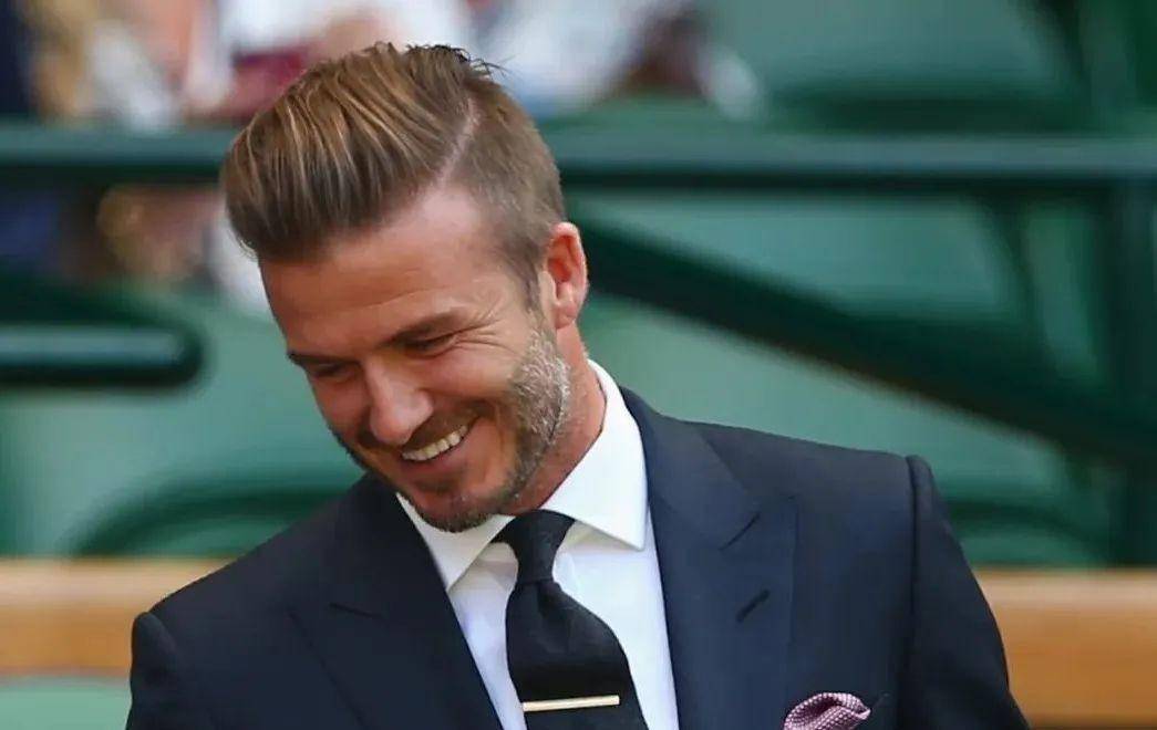 47岁的贝克汉姆以卡塔尔王子的身份震惊了部落,为什么他帅了30年?