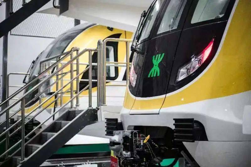 深圳地铁14号线开通"满月" ,工作日施行"准直达车"和"大站快车"行车