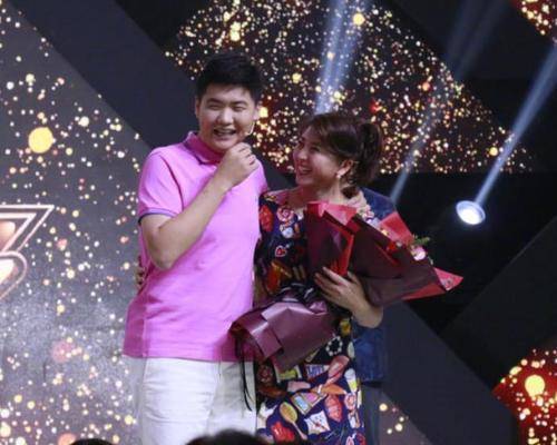 27岁的林傲霏结婚,生父罕见出席,和前妻闫学晶互动微妙_徐梦迪_婚礼