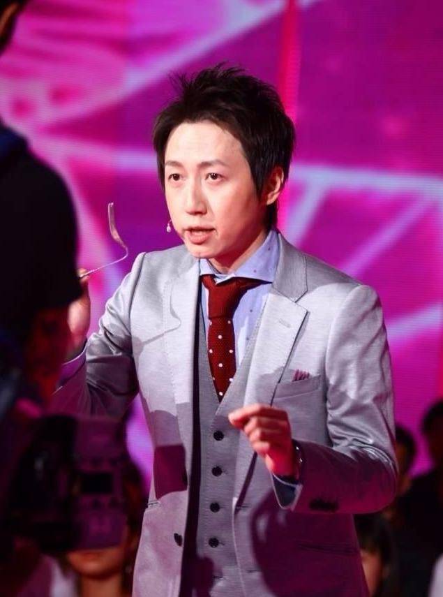 魔术,33岁心理术,《心理罪》李易峰原型真不简单_表演_姜松明_舞台