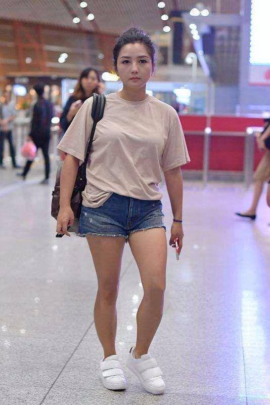 何洁接商演翻车?