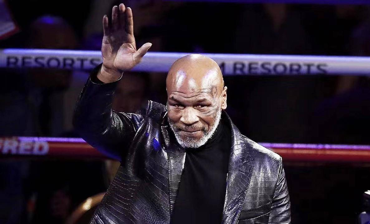 福尔曼说:"我与穆罕默德-阿里,索尼-利斯顿,乔-弗雷泽,罗恩-莱尔都打