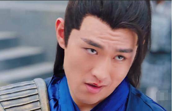 王彦霖_顾萌萌_单眼皮