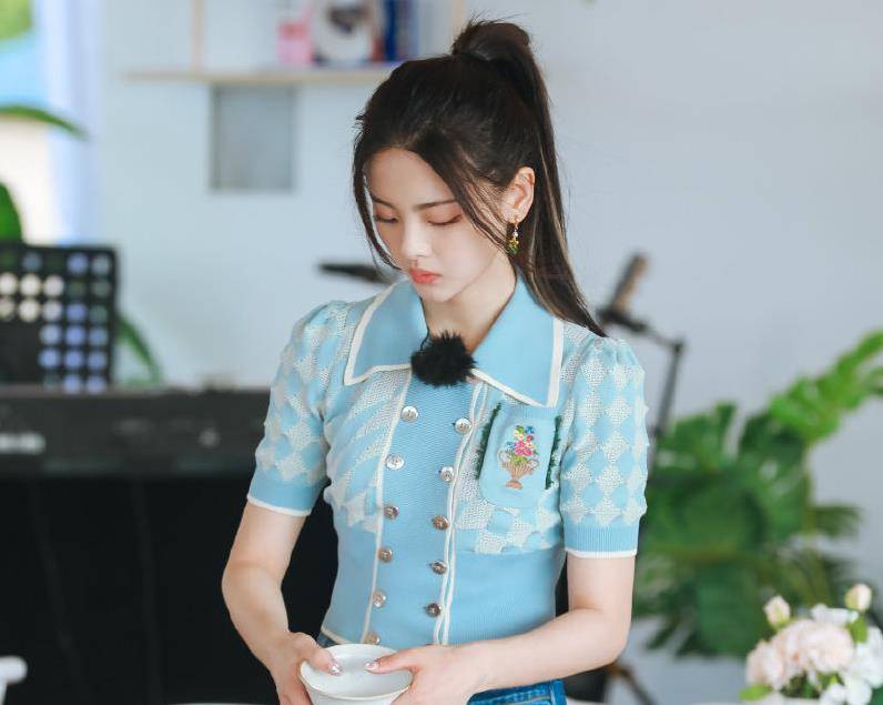 李浩菲随便几句话就给忽悠住,坑的就是你_妹子_网友_嘉宾