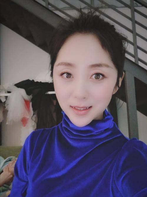 她在星光大道一夜成名,却被观众诟病为"小三儿"_郭津彤_云飞_名气