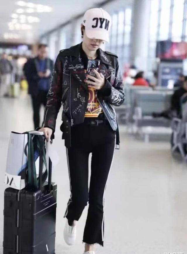 明星穿搭街拍_周迅街拍穿搭图片裙子_短裤穿搭街拍