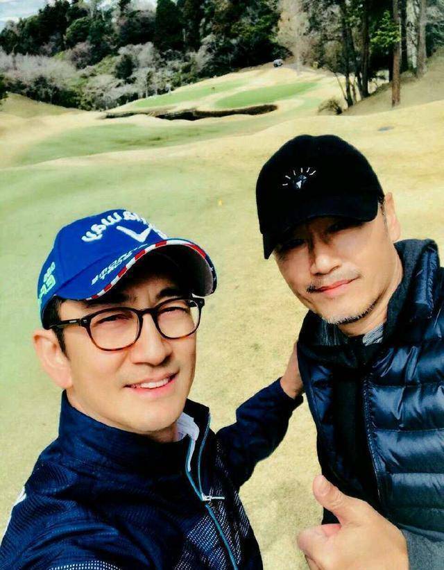 53岁"精致男神"吴启华身材发福,惊现双下巴_年龄_生活习惯_心脏