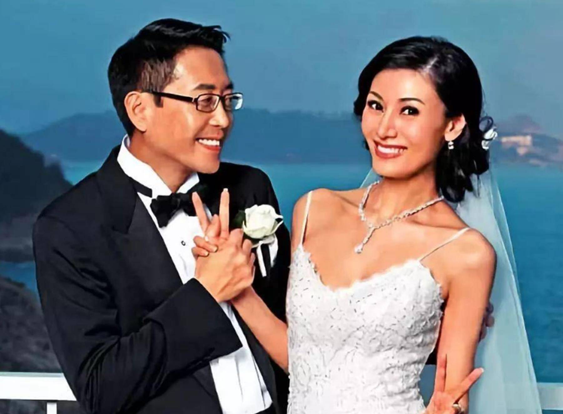 有一种"偏心"叫李嘉欣姐姐,长相差太多,却挤走原配嫁十亿富豪_李嘉明