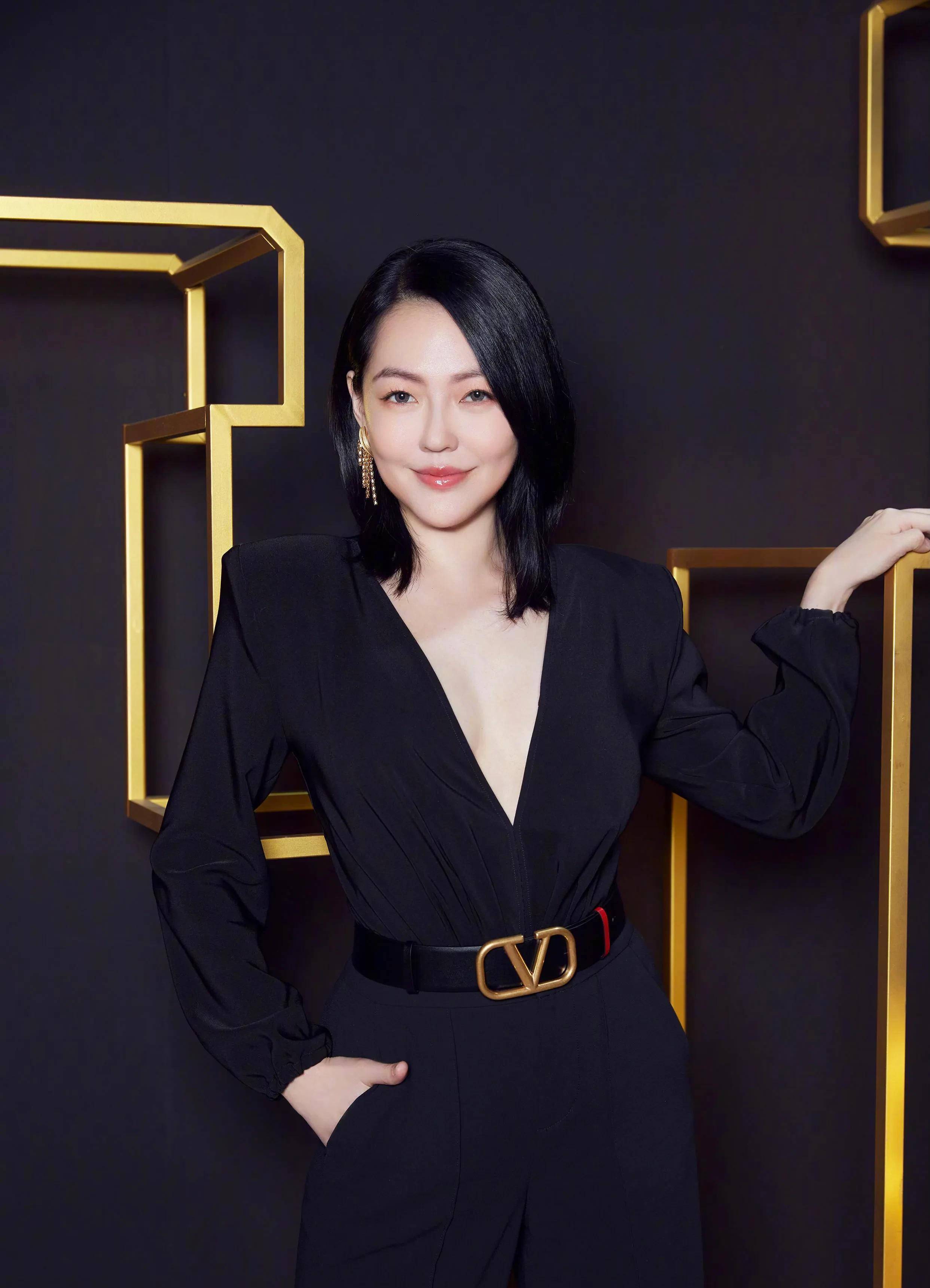 小s主动回应质疑,一句话冲上热搜第一,获网友怒赞_宝岛_发声_商家