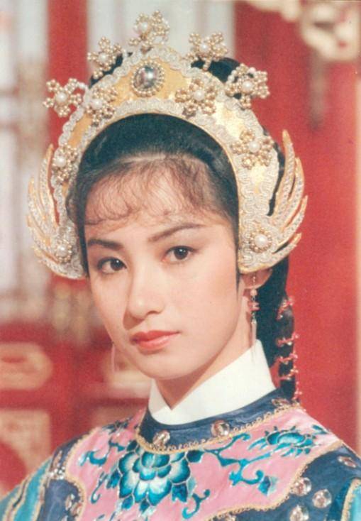 6米港姐冠军,擅长考试,生财有道,2婚2女今成女强人_谢宁_婚姻_香港