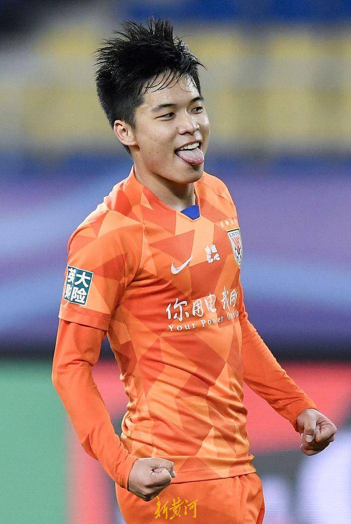 遭到雪藏?段刘愚接受专访,正面回应流言_比赛_山东泰山_赛季