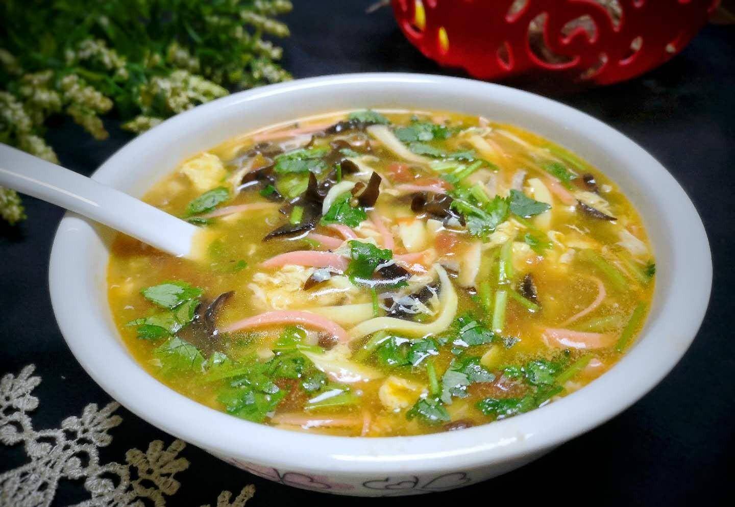 天凉了,就得来一碗酸辣汤,暖胃发汗助消化,从头到脚都暖暖的_食材