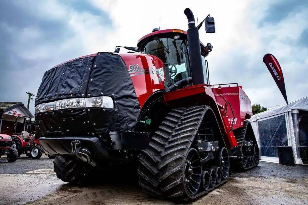 凯斯steiger quadtrac 500拖拉机登陆南极洲