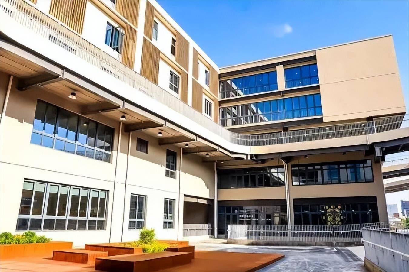 校园环境与设施05截至2022年6月,赫贤学子收到的世