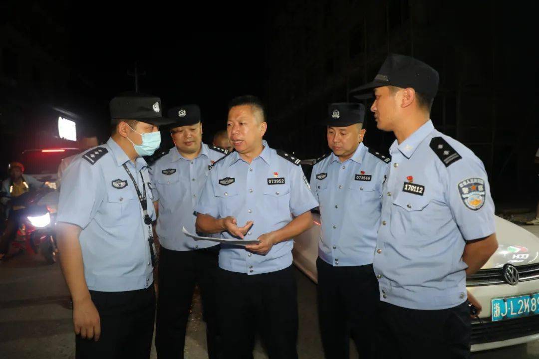 近日,玉环市副市长,市公安局党委书记,局长奚尊士就深入学习贯彻党的