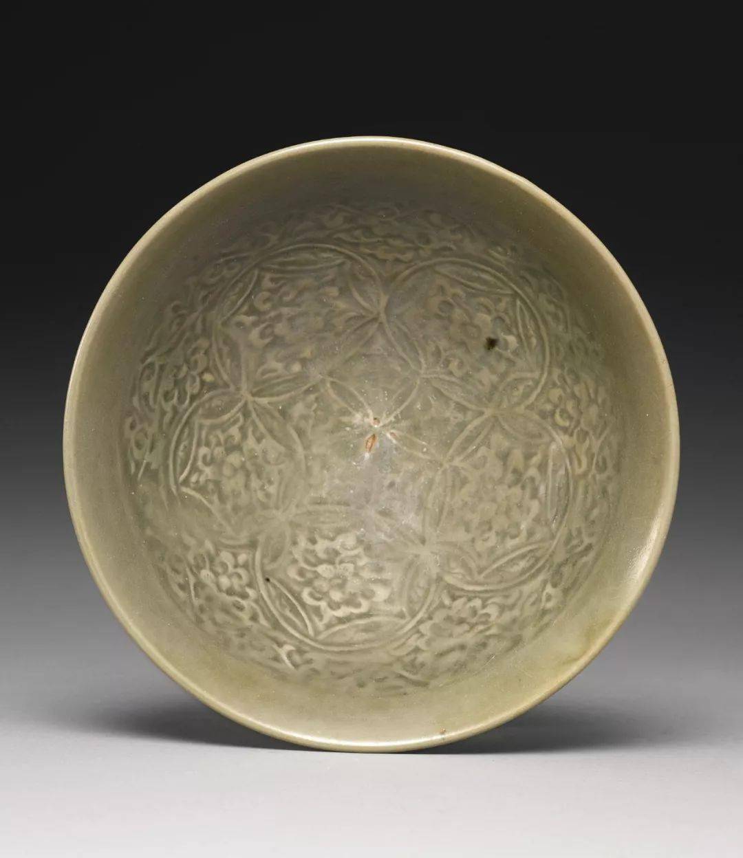 这些宋代耀州窑瓷器很有价值,受人青睐_成交价_苏富比_花卉