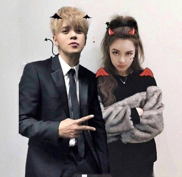 蝴蝶罗志祥多亲密?被要求只让他碰,做情侣瑜伽姿势暧昧表情享受