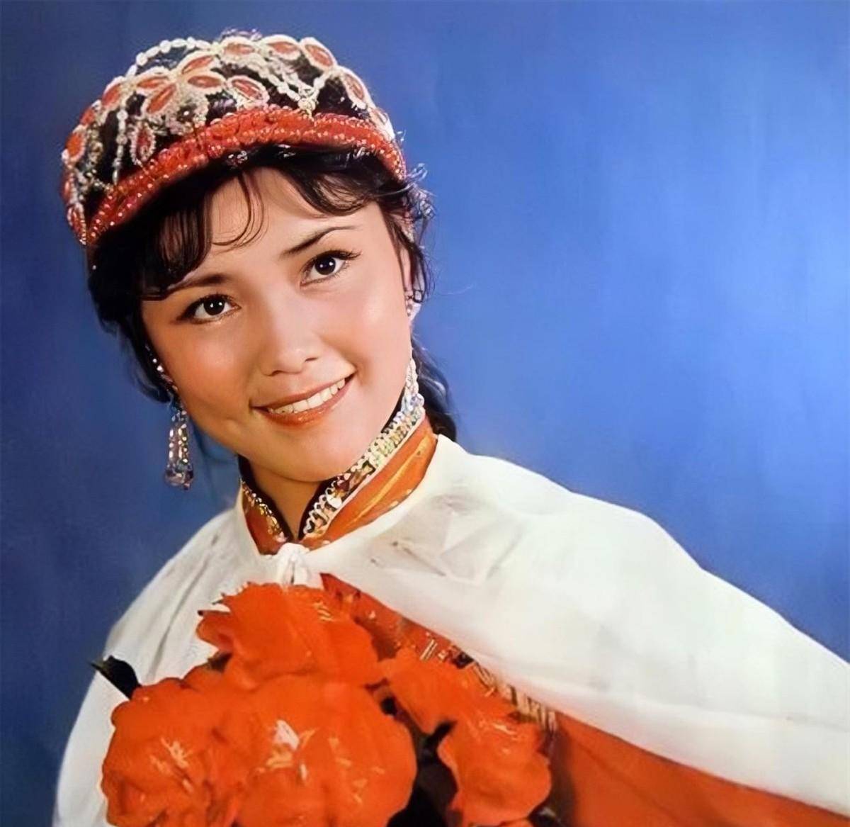 大明星张圆:43年婚姻催人泪下,离世5年后,老伴追