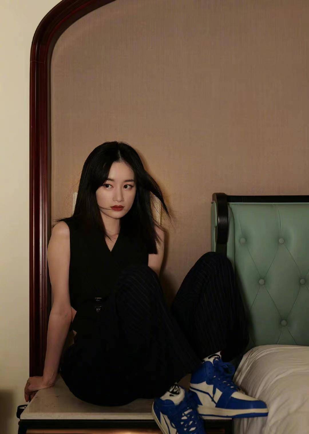 郭晓婷《她们的名字》余霏霏太飒,剧抛脸果真名不虚传_角色_顺德_师父