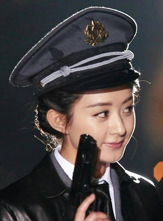 杨幂的白大褂,baby的警服,看到热巴我爱了!_杨颖_赵丽颖_顶流