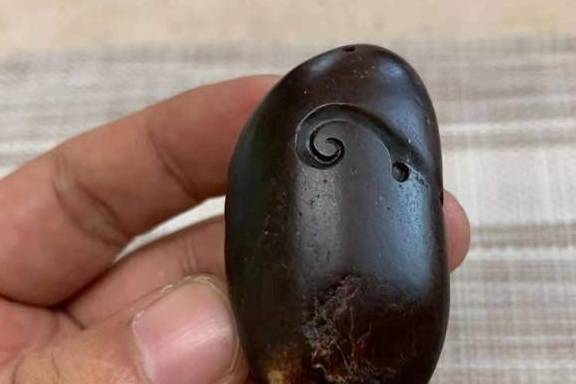 红玉造假标本曝光,真假红玉一目了然_和田玉_大部分_鉴定