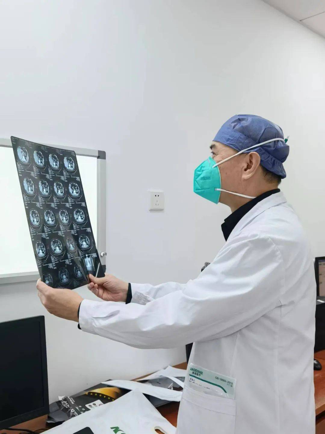 两年,560条原创内容,这位医生为70余万头条网友讲解肿瘤知识_赵东兵