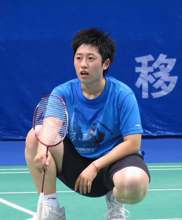 羽毛球奥运冠军于洋:运动生涯悲情,退役卖衣服,婚恋成谜_杜婧_女双