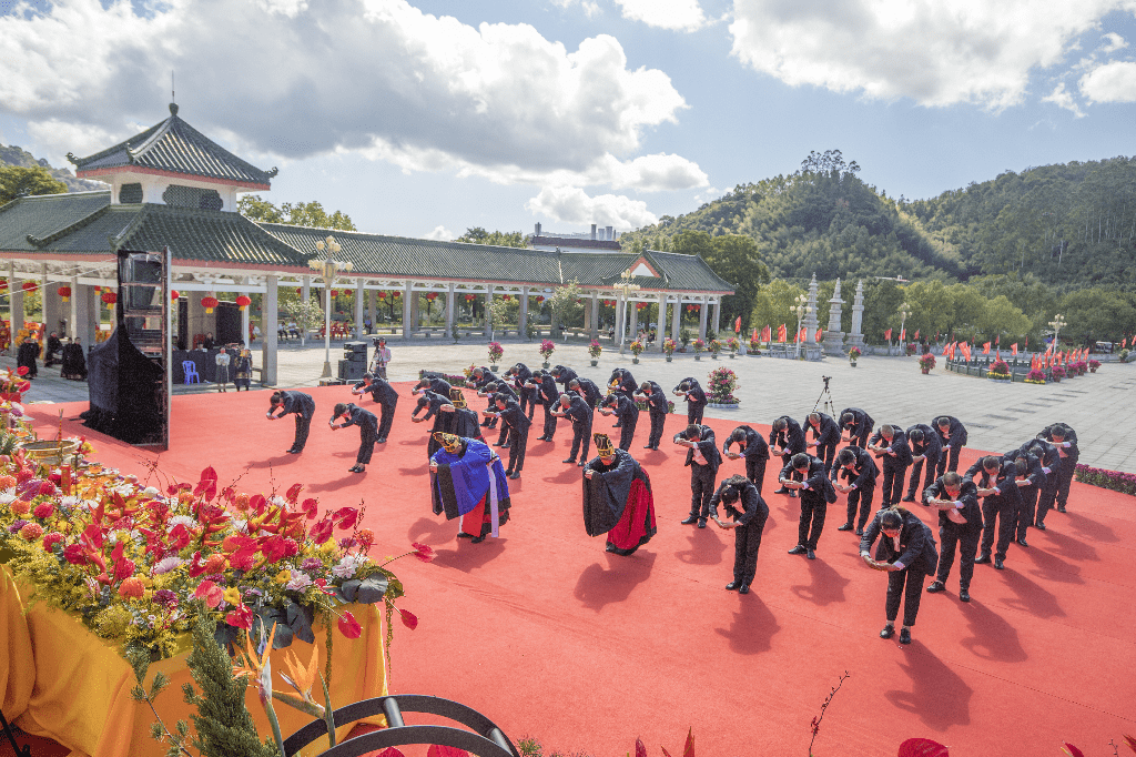 平和县卢文深图片