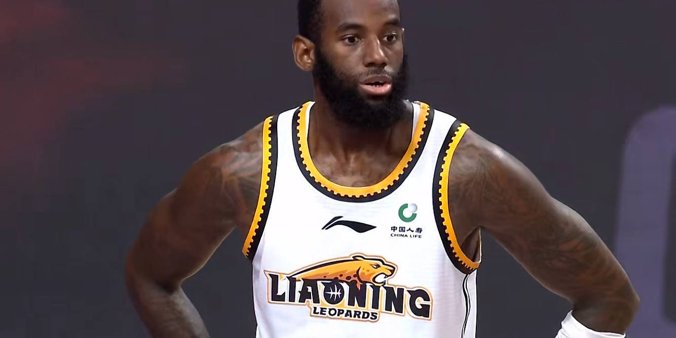 搜图辽宁男篮打得很有耐心,张镇麟妙传桑普森在篮下造成了杀伤,深圳