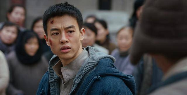 《新世界》:3个兄弟3种性格,金海的死其实都是徐天造成的!