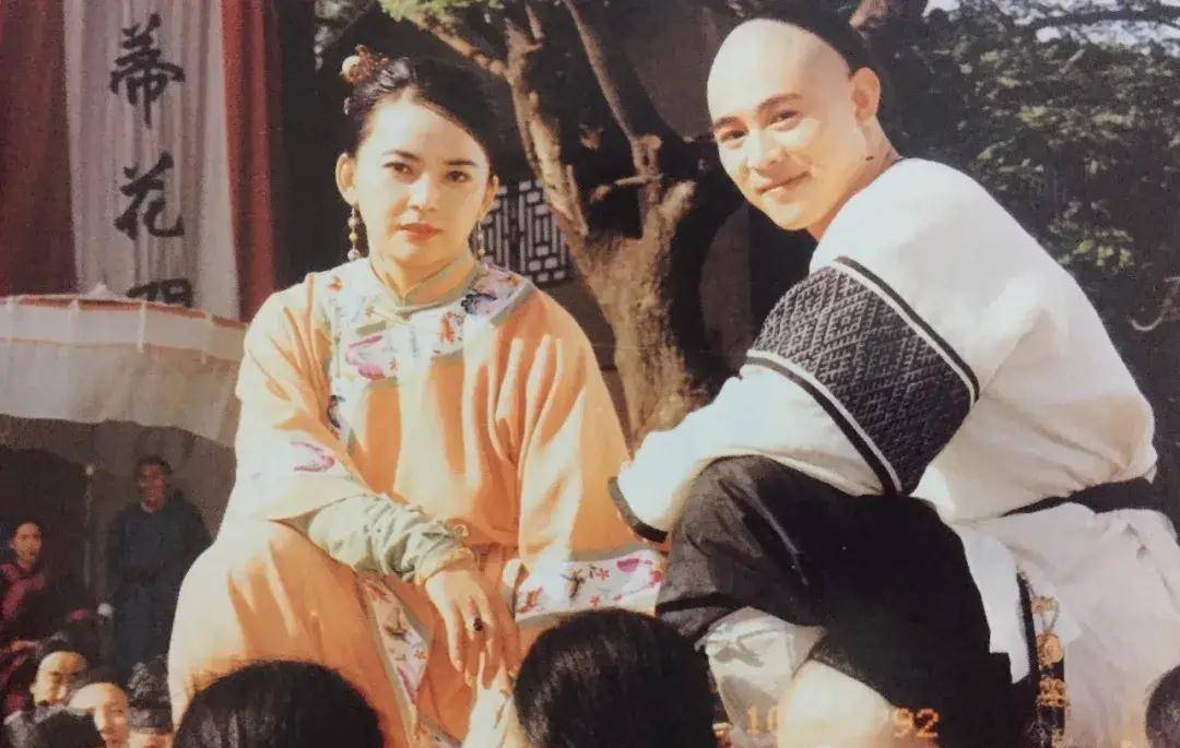 1992年,由元奎导演,许鞍华策划的功夫电影《方世玉》在北京拍摄.