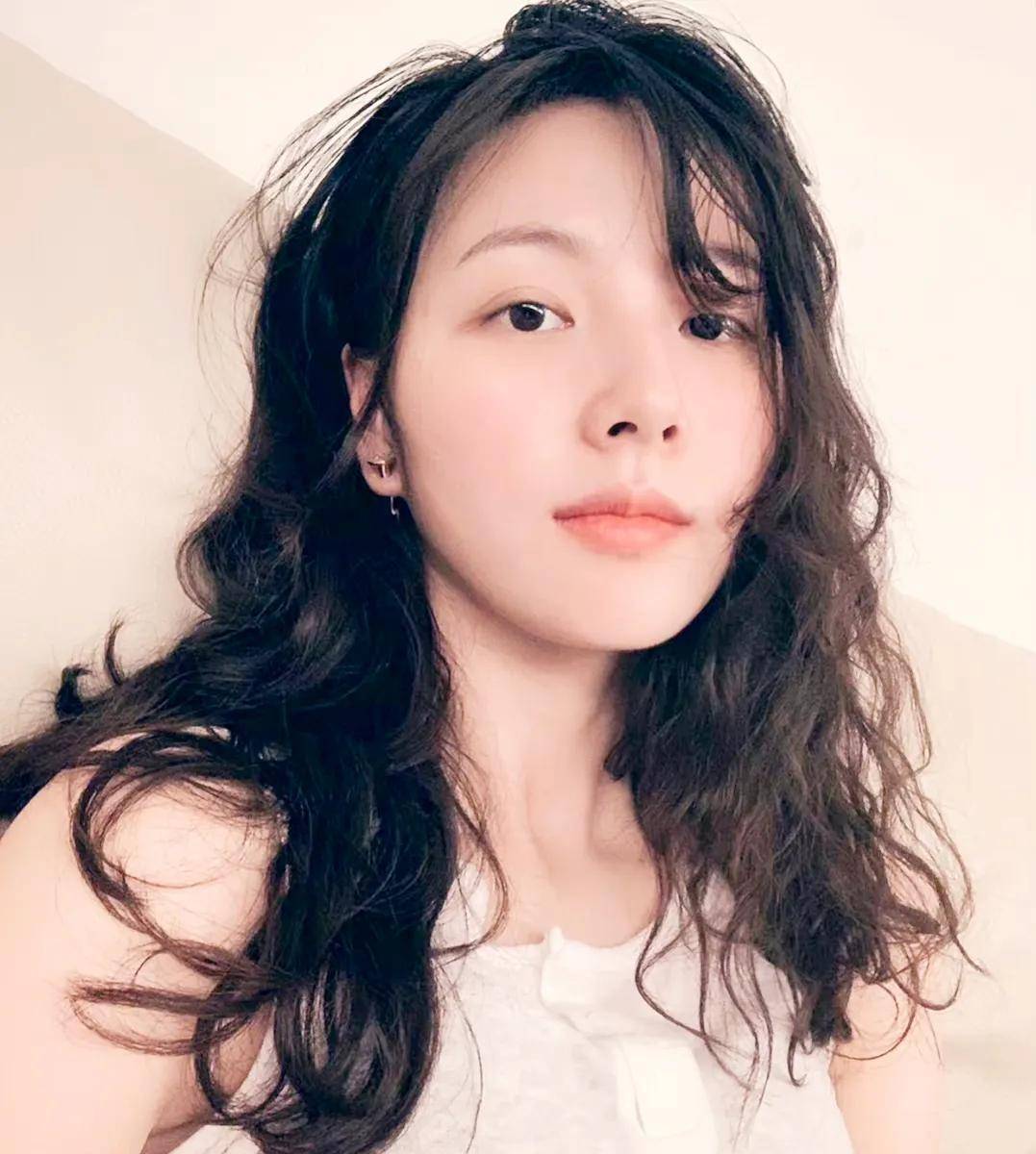 陈雅婷还和陈晓春合作《反黑》.