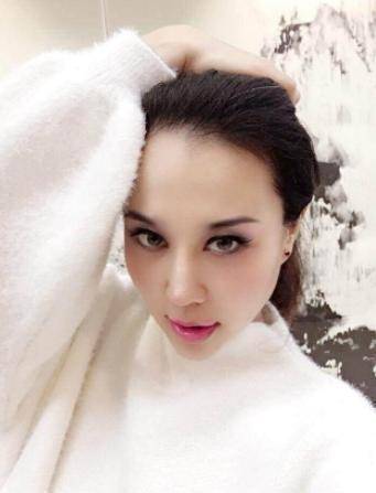 女徒弟出手阔绰,遭儿子怒斥:望洁身自好,今72岁被打脸_侯耀华_侯耀文