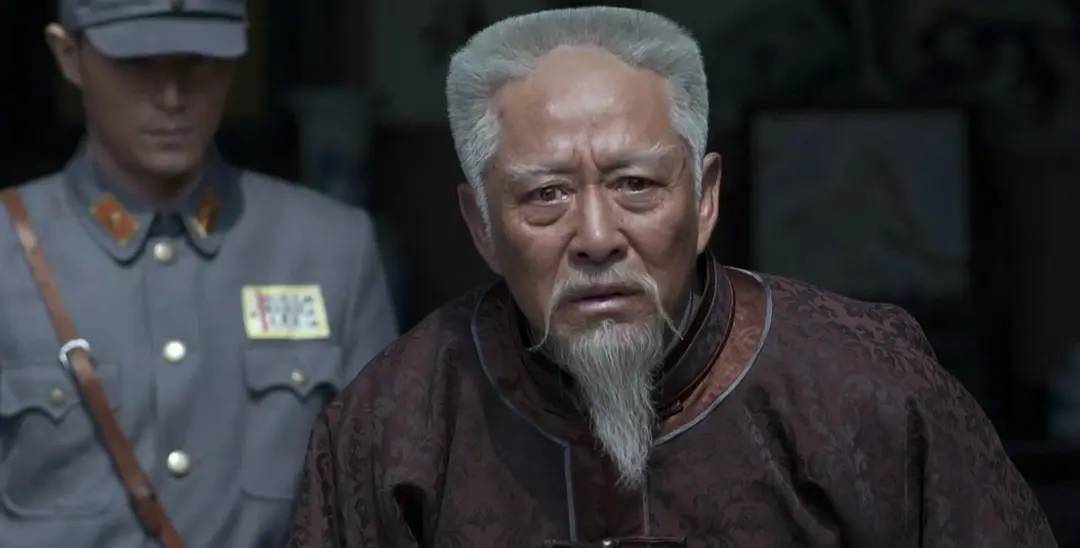 他是"不务正业"的导演,也是演技精湛的老戏骨,他就是王永泉_剧中_孔笙