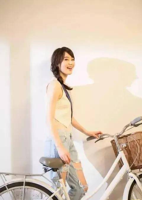 王冠-靓丽,性感,倾国倾城之美_青春_感觉_中央