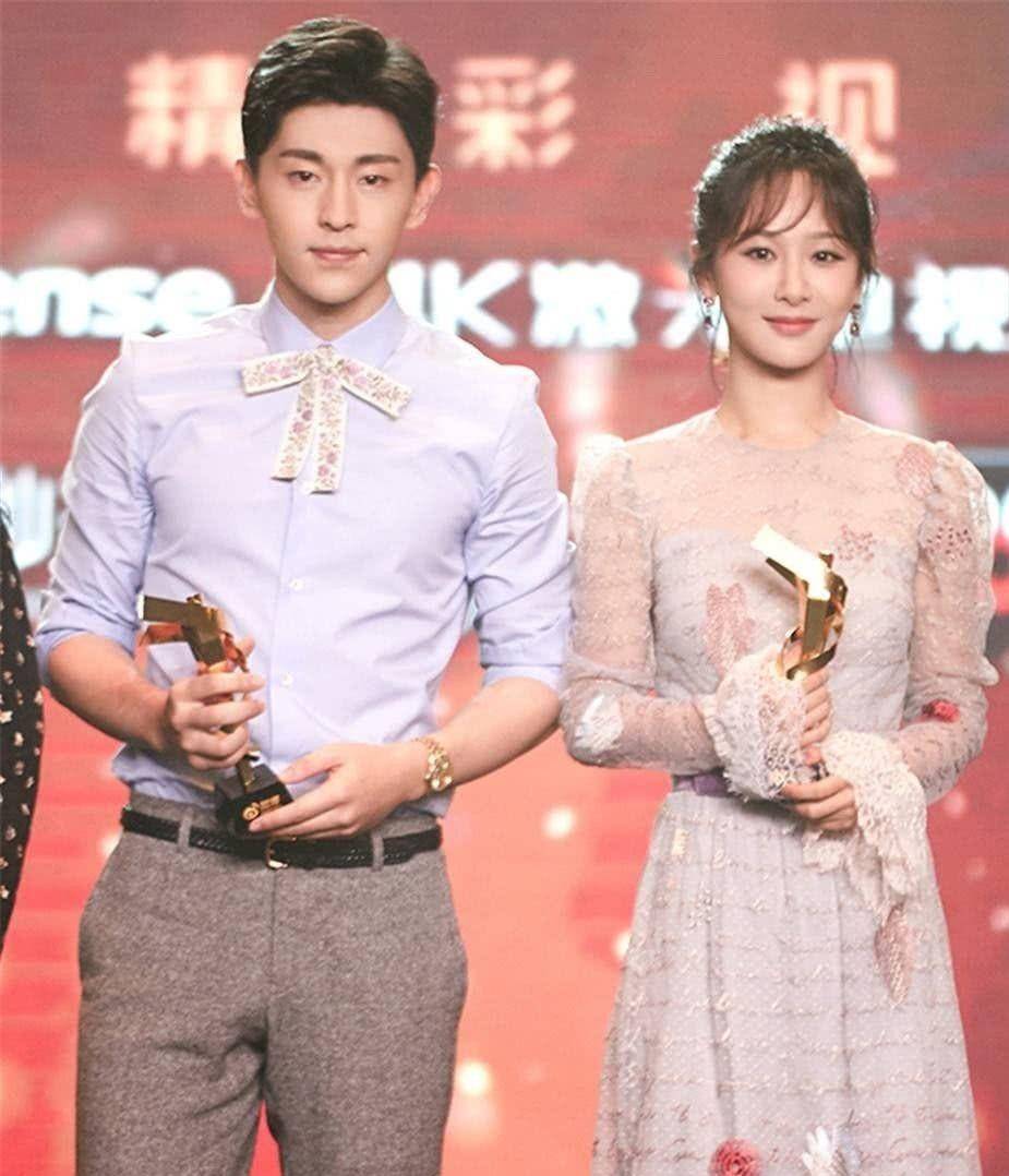 时隔3年杨紫邓伦再次合作,女主绣花,男主打太极,粉丝:爱了_时候_中国