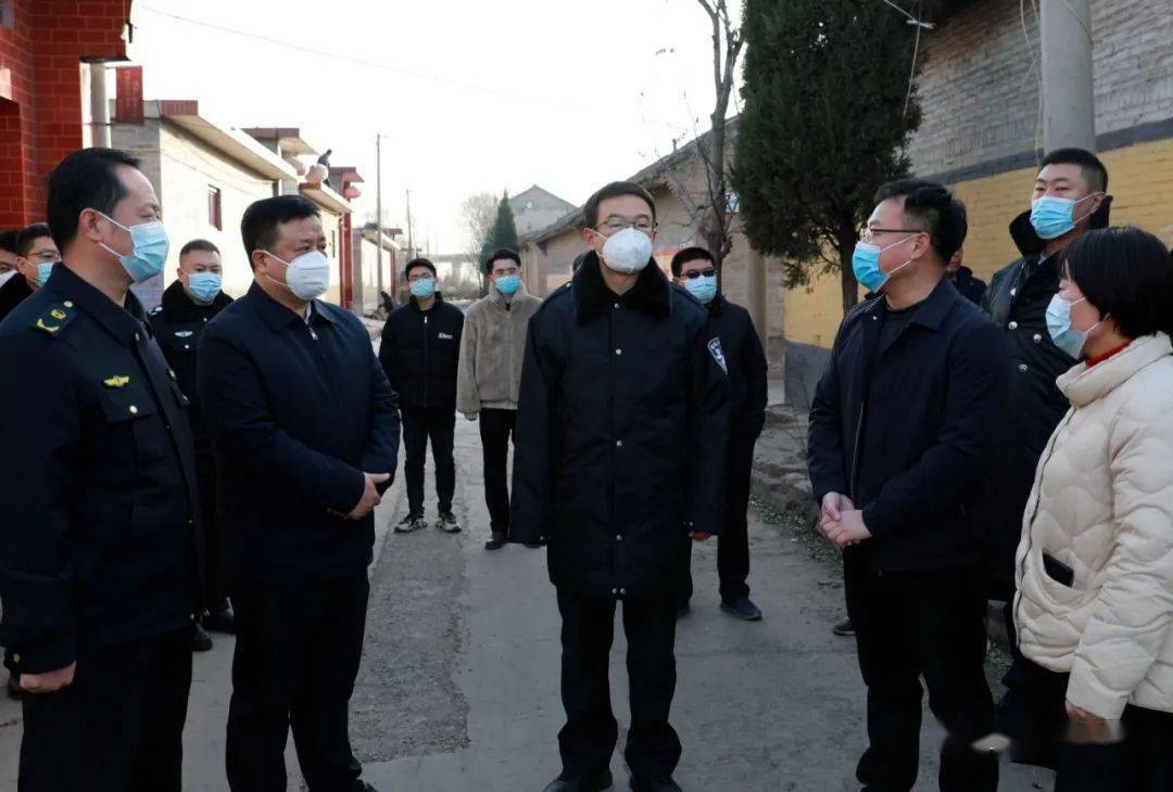 杜斌"四不两直" 深入部分乡镇开展秋冬防"晨查"工作_群众_景毛乡_保障
