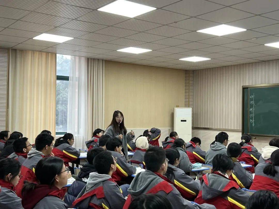 "展风采 促成长"——嘉善高级中学开展青年教师汇报课活动_教学水平