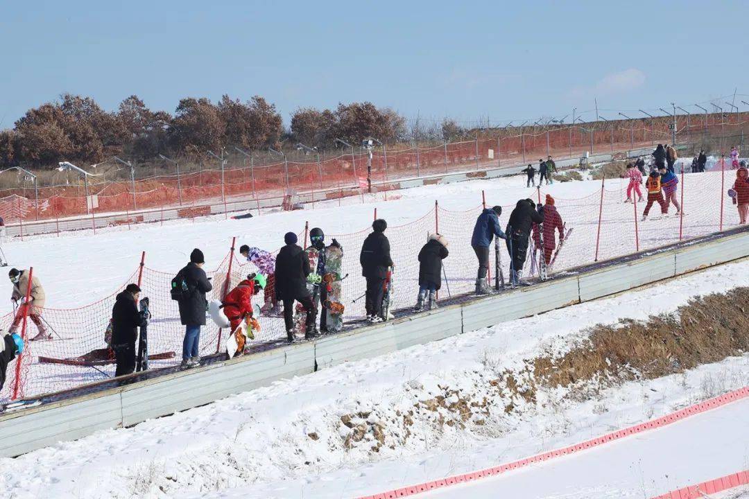 9.9元开抢！南里滑雪场即将开放，戏雪票特惠玩全天，限量1000张！