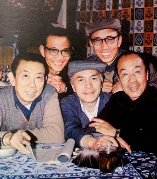 他是影坛常青树,《铁道游击队》王强,《阿诗玛》《春苗》饰反角_冯奇