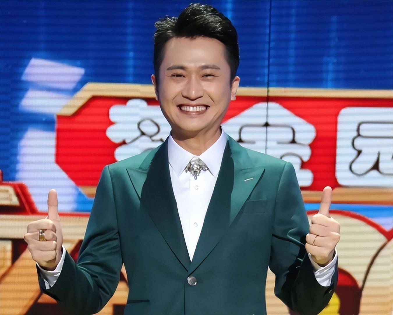 央视主持人杨帆:娶普通妻子李飒,婚后生两女,日子过得有滋有味_辽宁