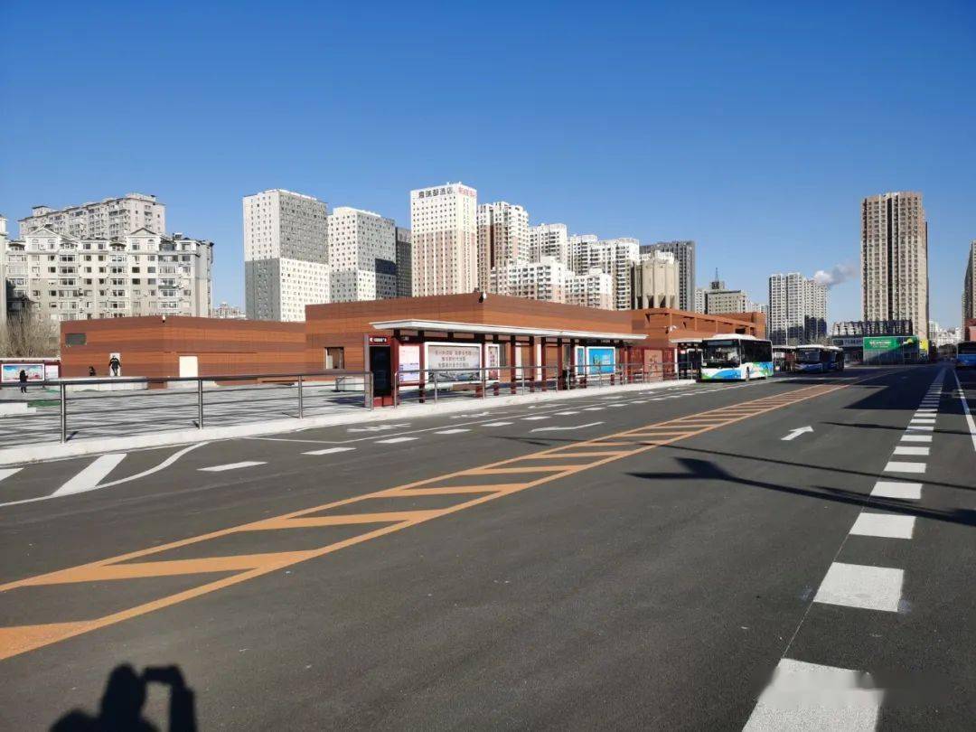 沈阳站西广场公交枢纽今日投入使用_候车_文化_功能