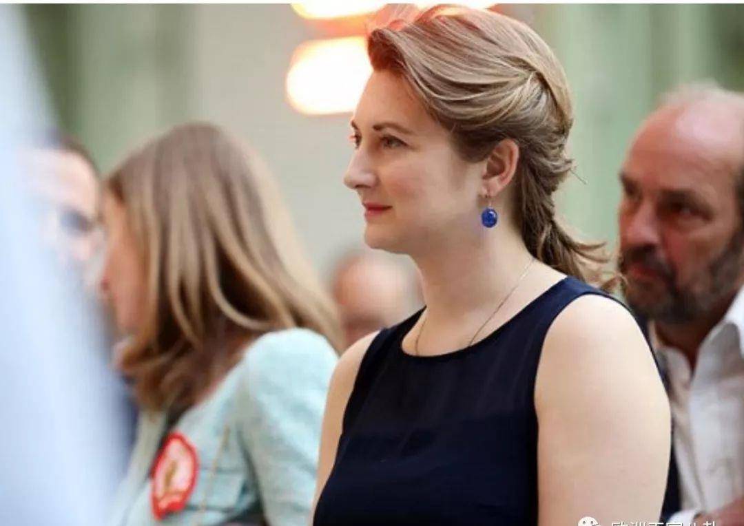 她曾如此美丽闪耀|卢森堡大公储妃斯蒂芬妮_造型_后续_珠宝