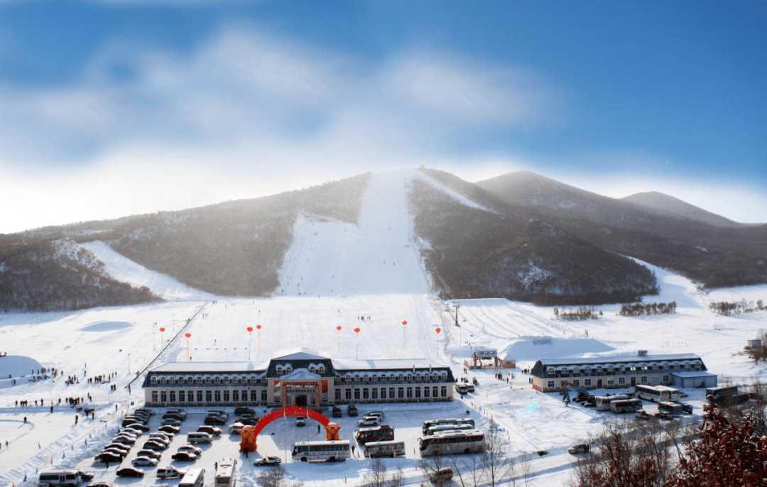 内蒙古网红打卡地“扎兰屯金龙山滑雪场”邀您来打卡!_活动_旅游资源_冰天雪地