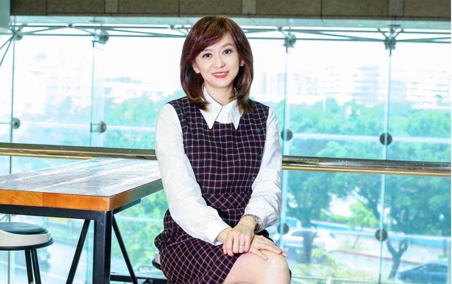 赖岳谦周玉琴新婚不到1个月!自爆计划离开台湾_工作_生活_交往