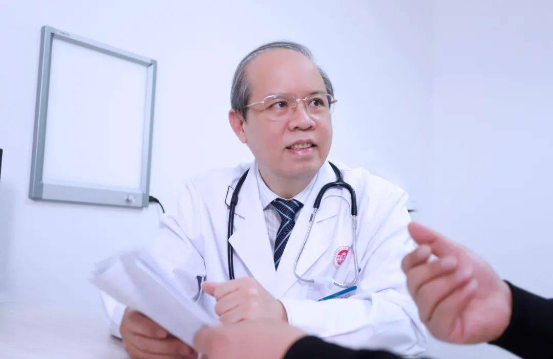 【名医风采】曾奕明: 勇攀高峰 医心为民_防控_工作_疫情