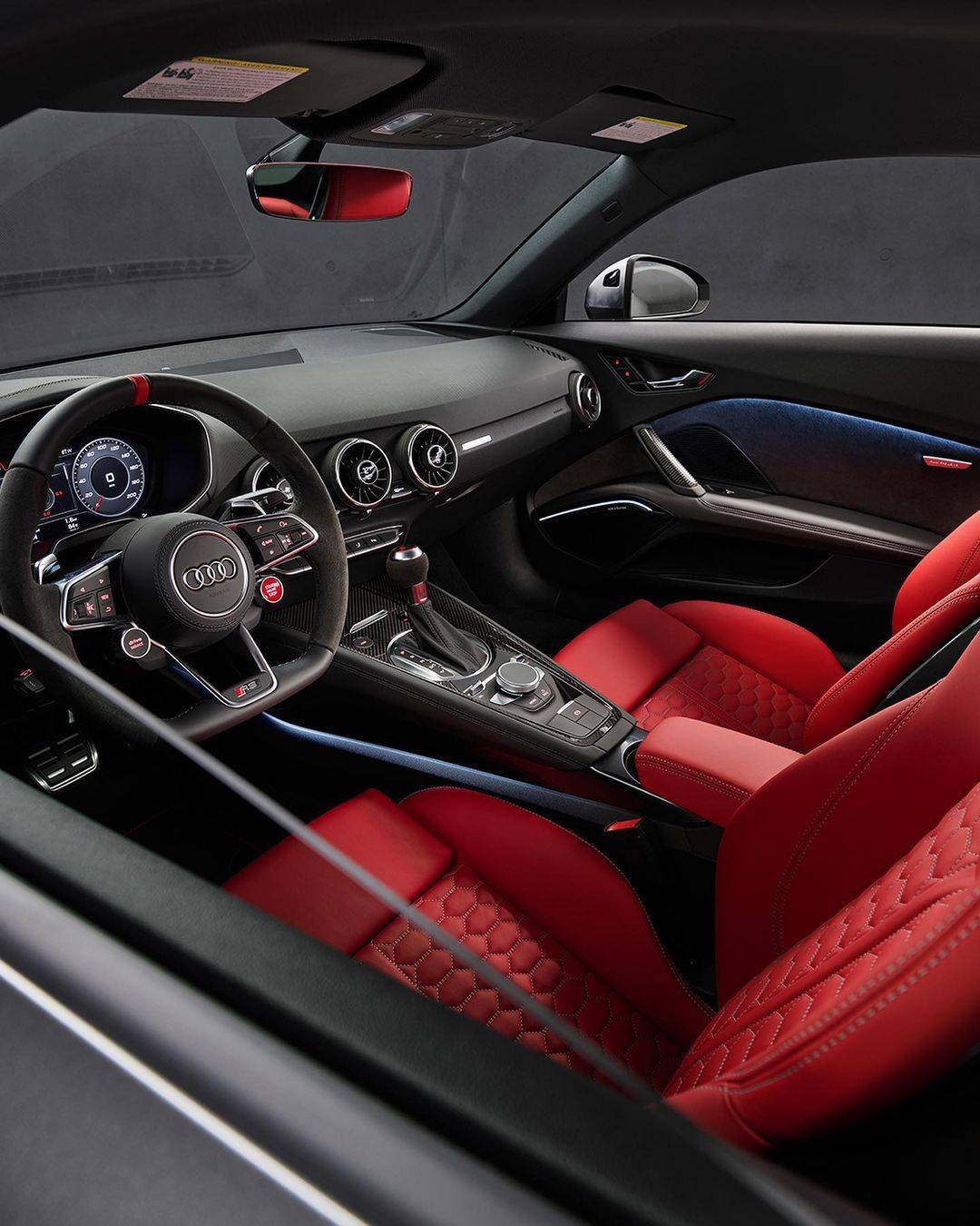 快来挑奥迪tt rs的车身和内饰颜色!记得贴xpel_搜狐汽车_搜狐网