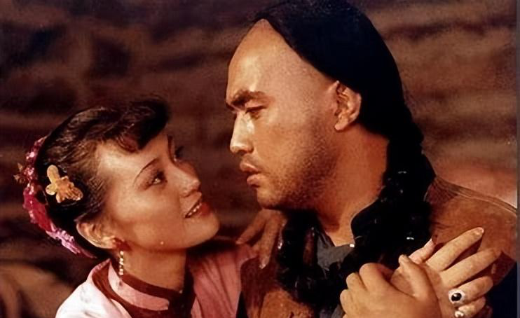 21岁宋佳嫁给42岁张学津,却在他身患丙肝时离婚:这是真正的爱_张丽敏